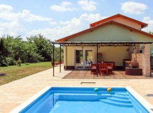 WELLNESS VILLA <br><small>⚲ Békésszentandrás</small>