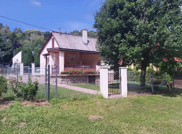 TÓTH VENDÉGHÁZ<br><small>⚲ Orfű</small>