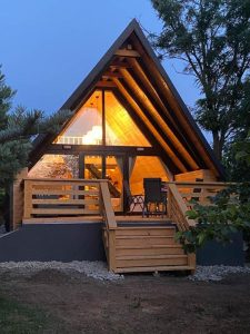 KAVICS KABIN<br><small>⚲ Nagymaros</small>